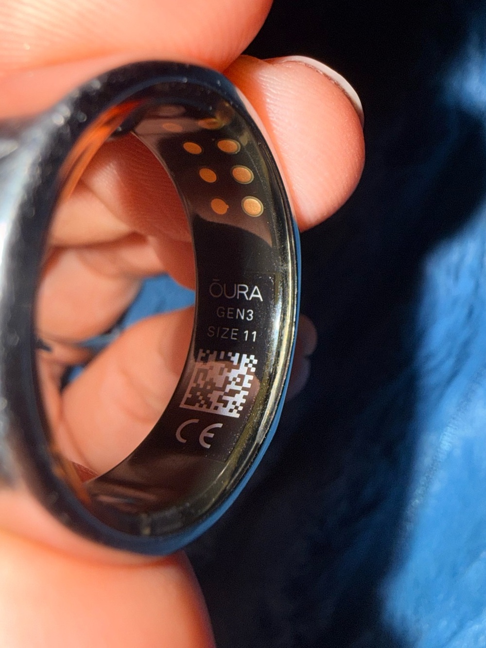 Size 11–Oura Silver Smart Ring - Picture 8 of 11